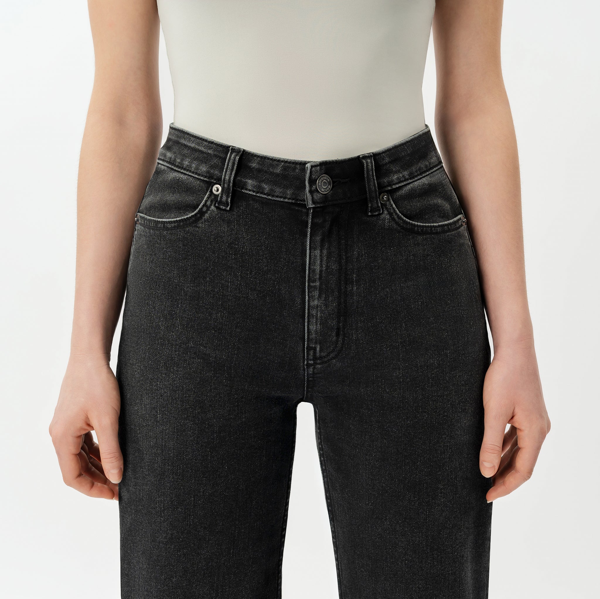 Relaxed ComfortDenim™ Jeans - Ninepine