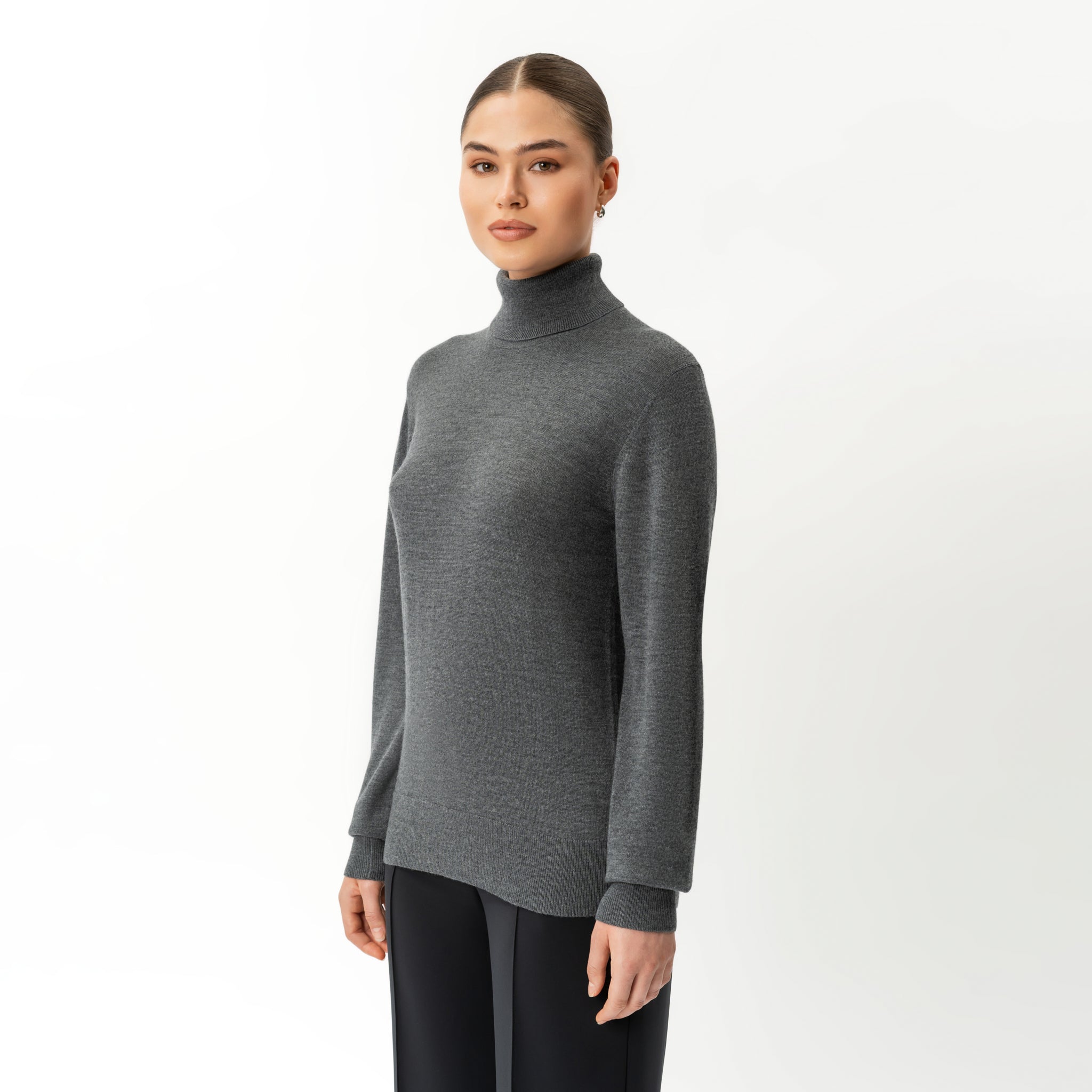 Merino Wool Relaxed Turtleneck - Ninepine