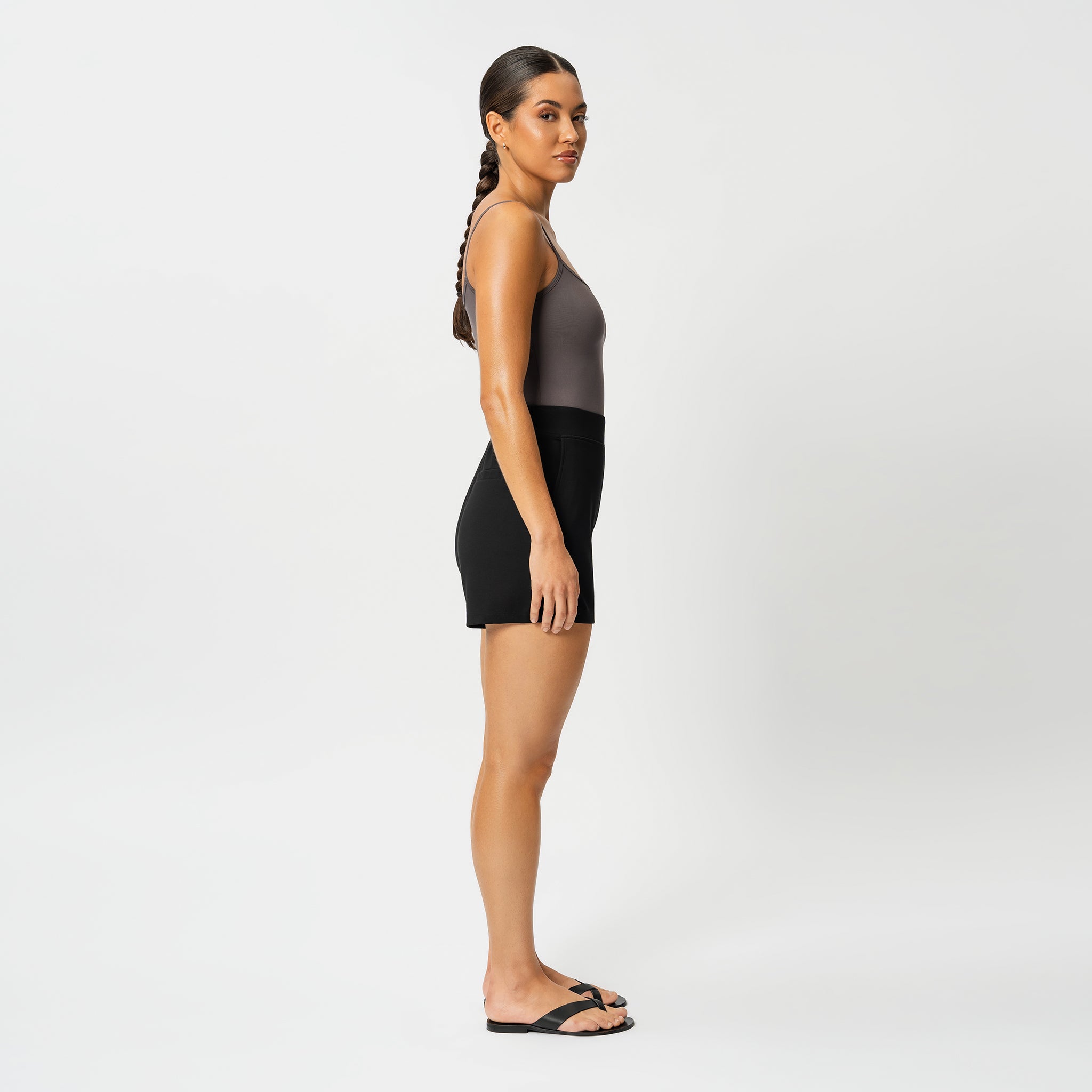 Light Ponte Shorts - Ninepine