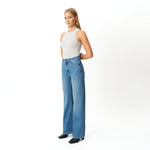 Relaxed ComfortDenim™ Jeans - Ninepine