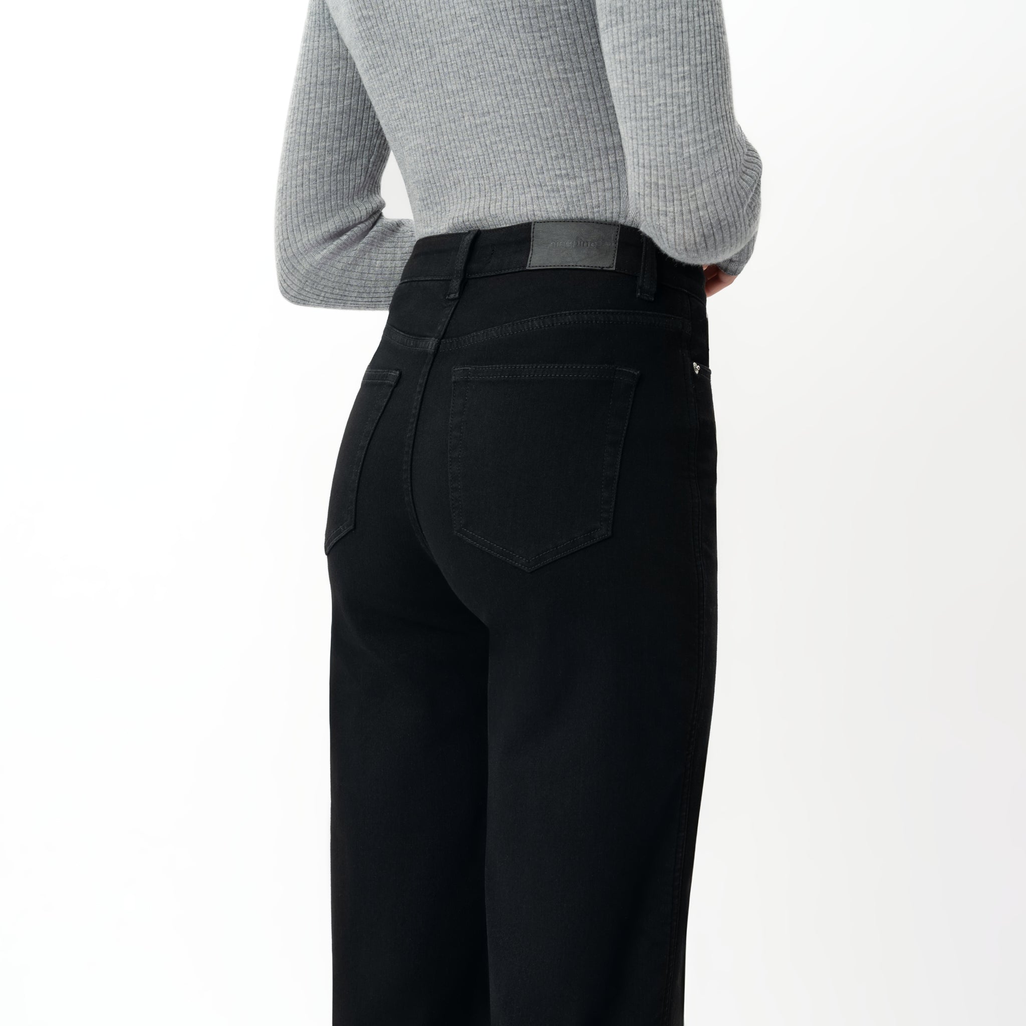 Winter Fleece Denim™ Relaxed Jeans - Ninepine