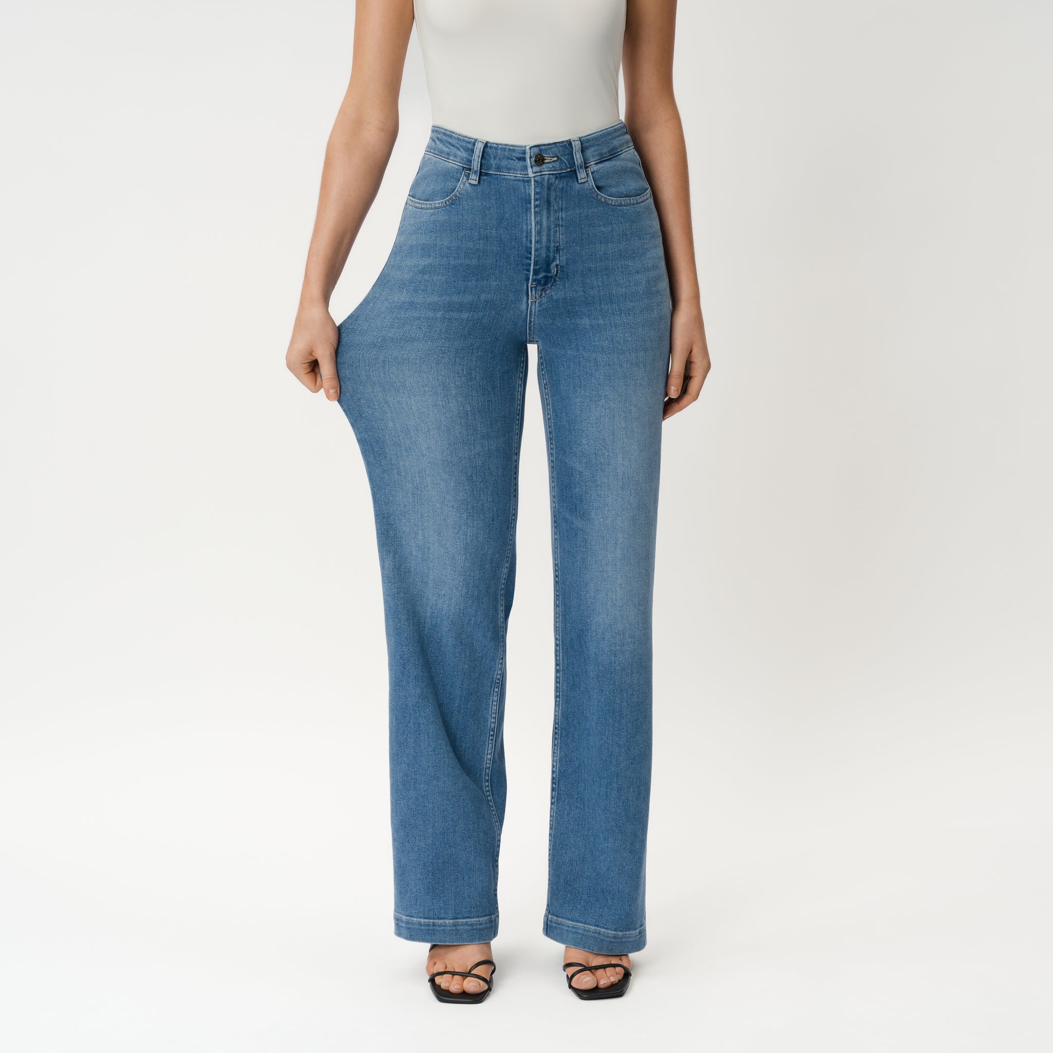 Summer ComfortDenim™ Jeans - Ninepine